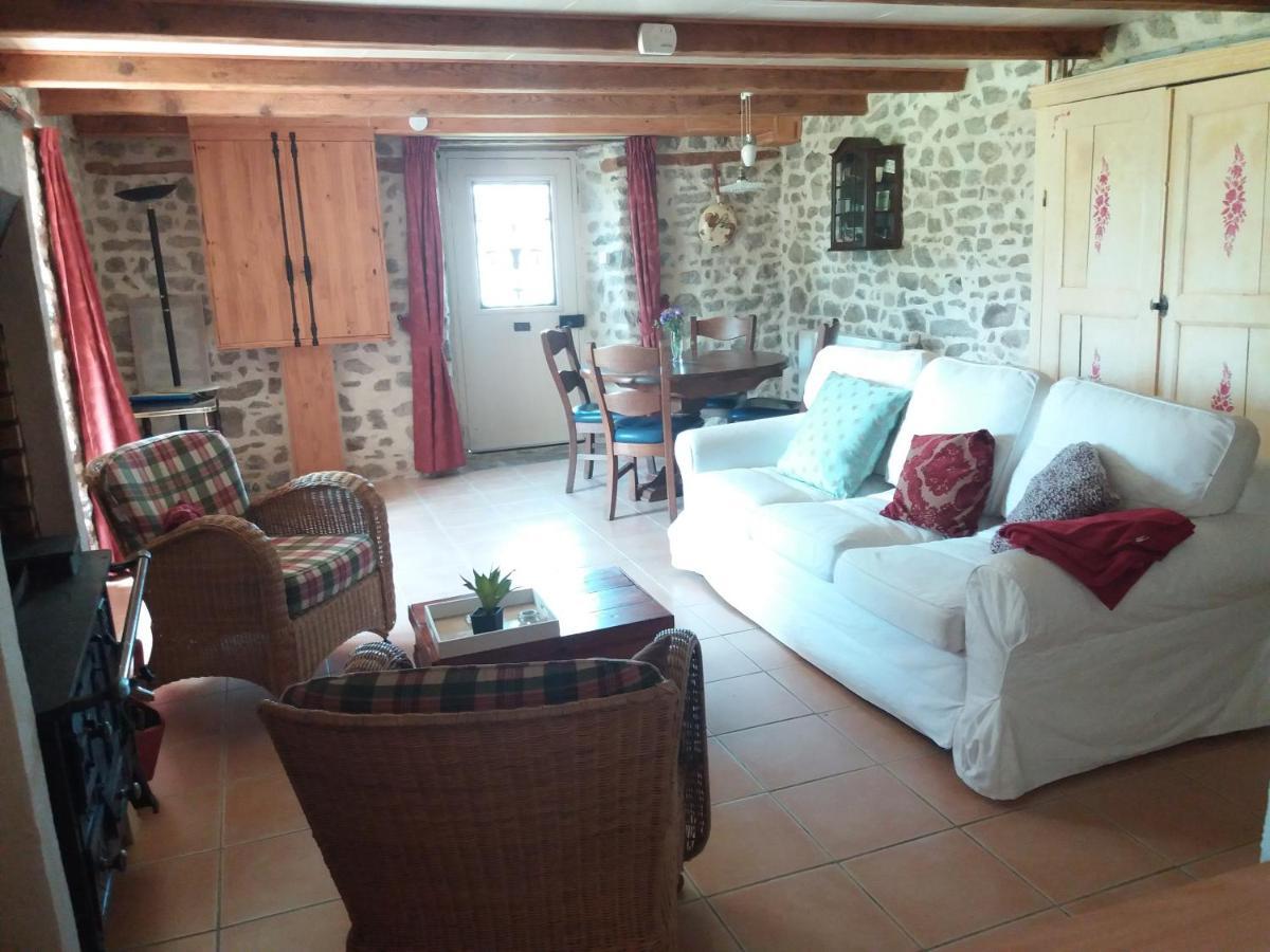 Domaine Le Sauzet Bed & Breakfast Saint-Germain-l'Herm Exterior photo